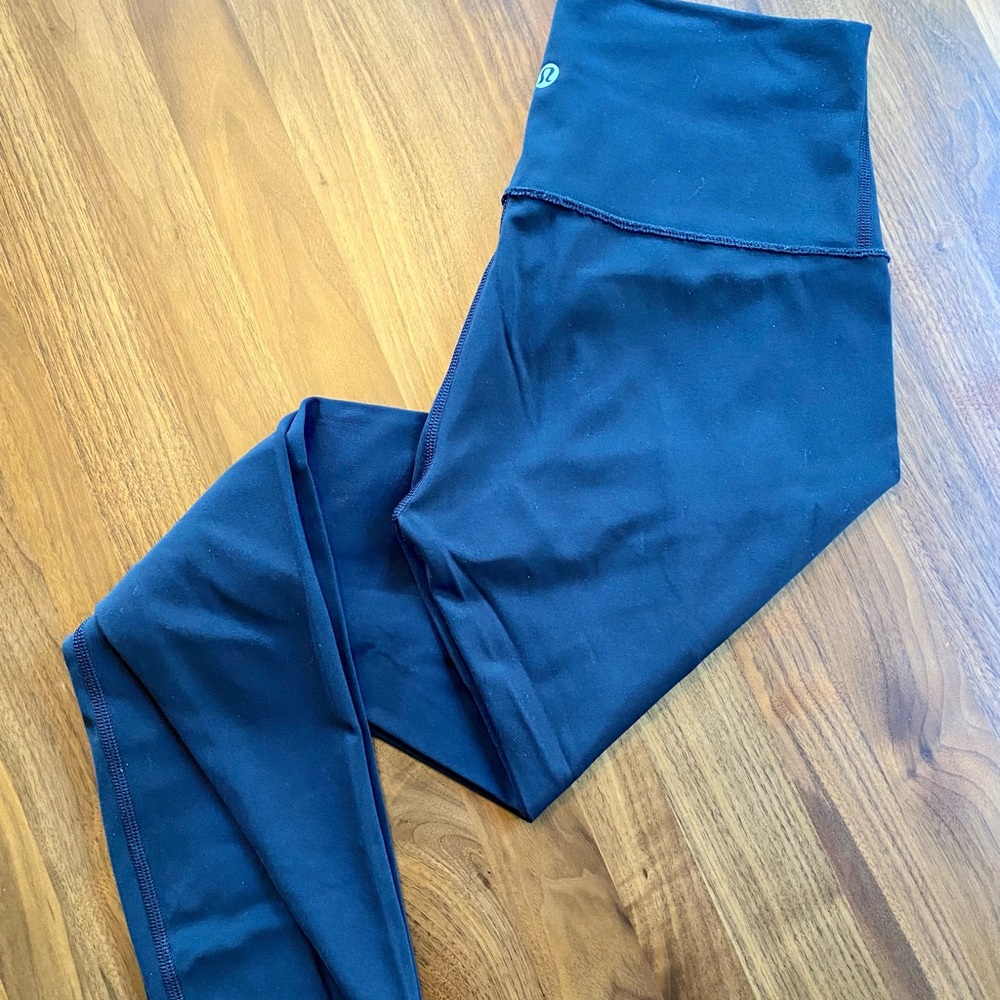 Lululemon Sz. 6 Black 7/8th Length Leggings
